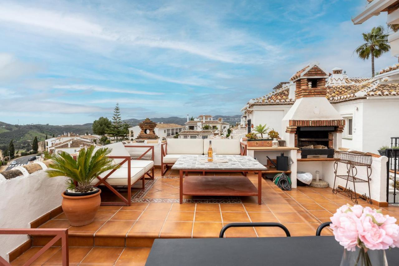 Malagasuite Mijas Golf Panoramic Views フエンヒロラ エクステリア 写真