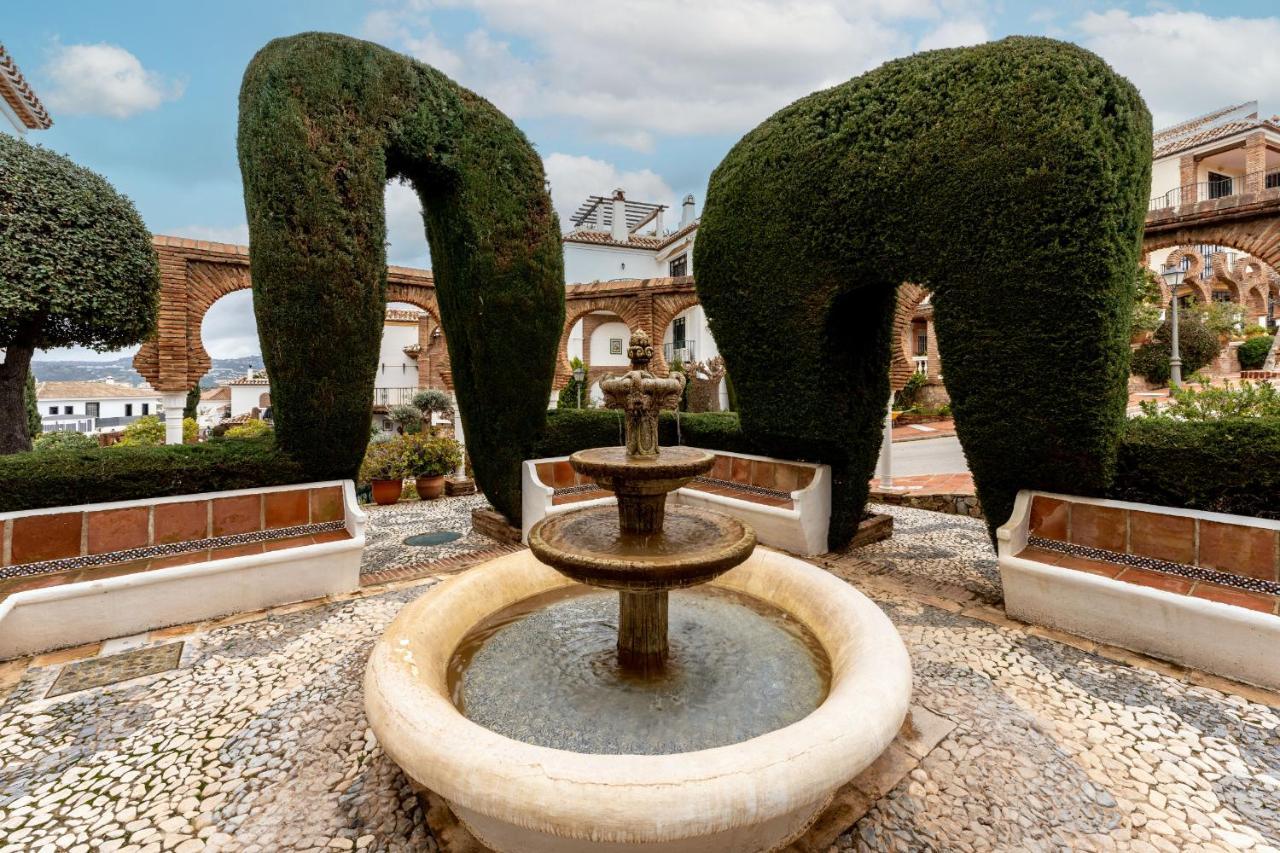 Malagasuite Mijas Golf Panoramic Views フエンヒロラ エクステリア 写真