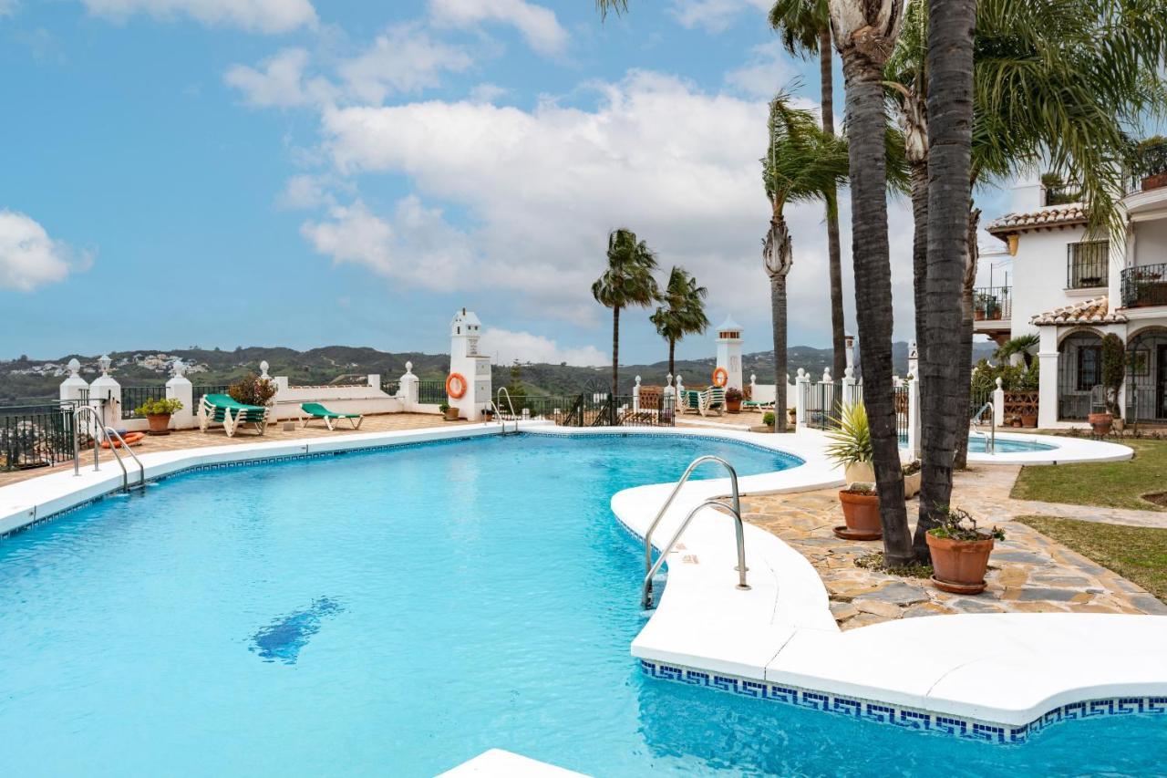 Malagasuite Mijas Golf Panoramic Views フエンヒロラ エクステリア 写真