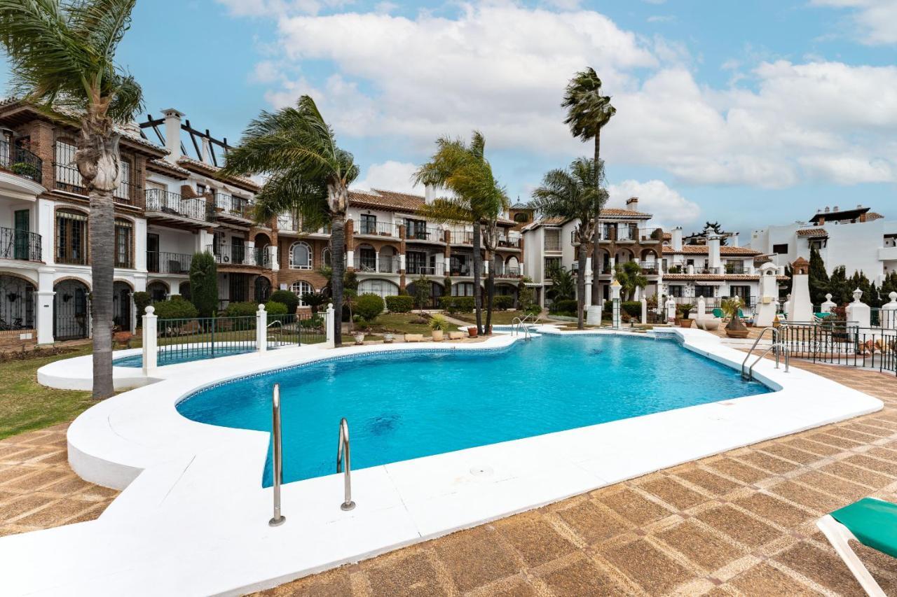 Malagasuite Mijas Golf Panoramic Views フエンヒロラ エクステリア 写真